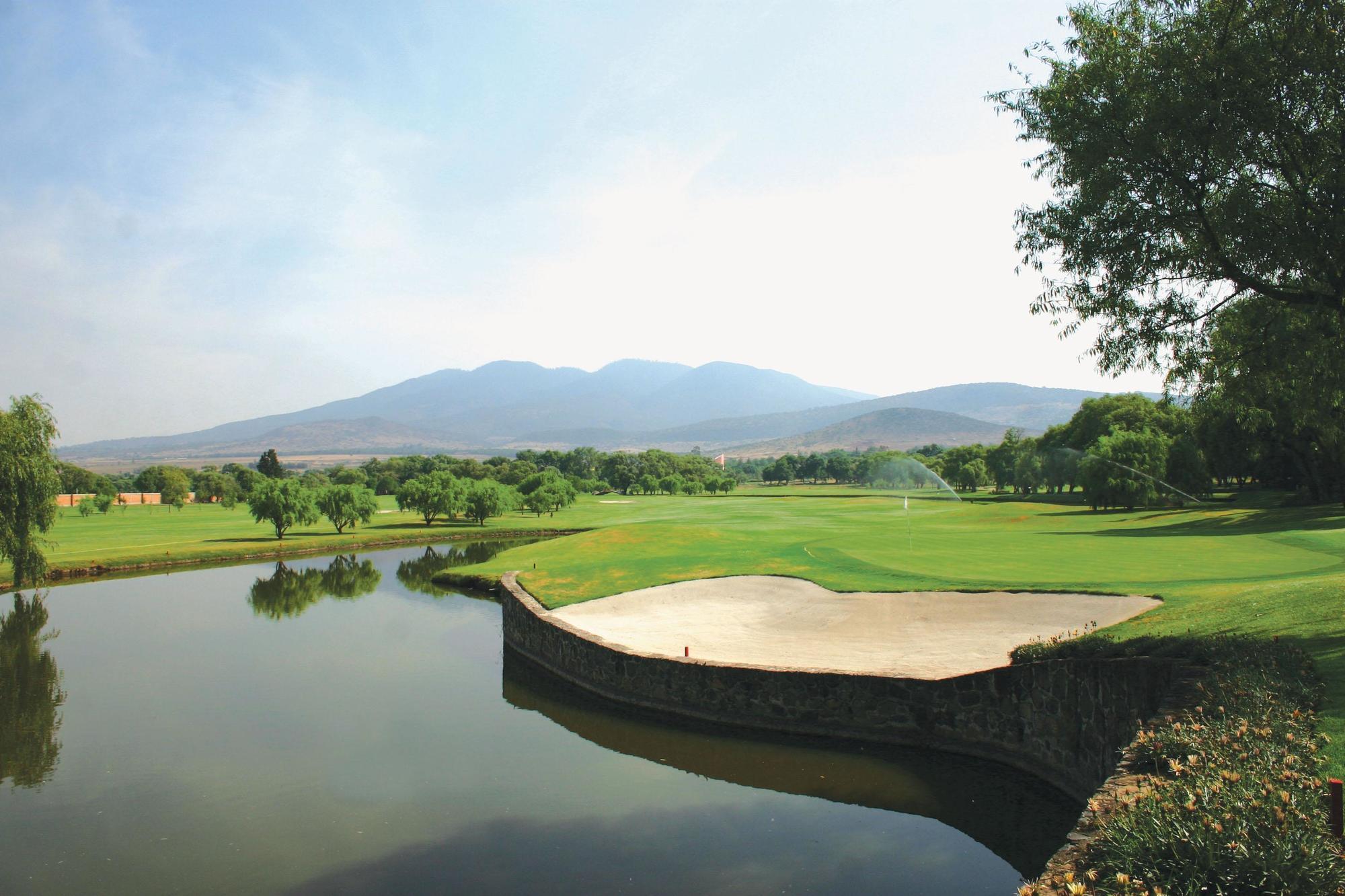 Hotel Hacienda Cantalagua Golf Contepec Extérieur photo